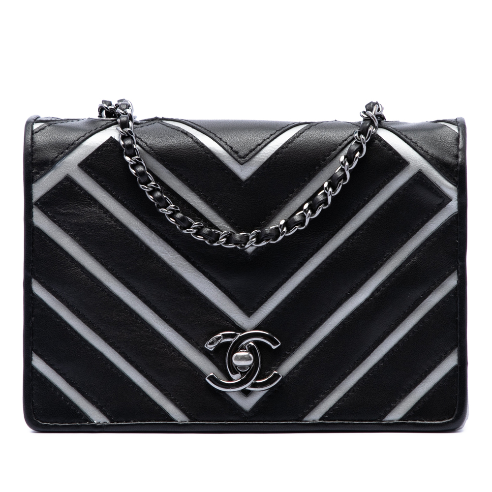 Pre-Loved Chanel Small Chevron Lambskin Couture Flap
